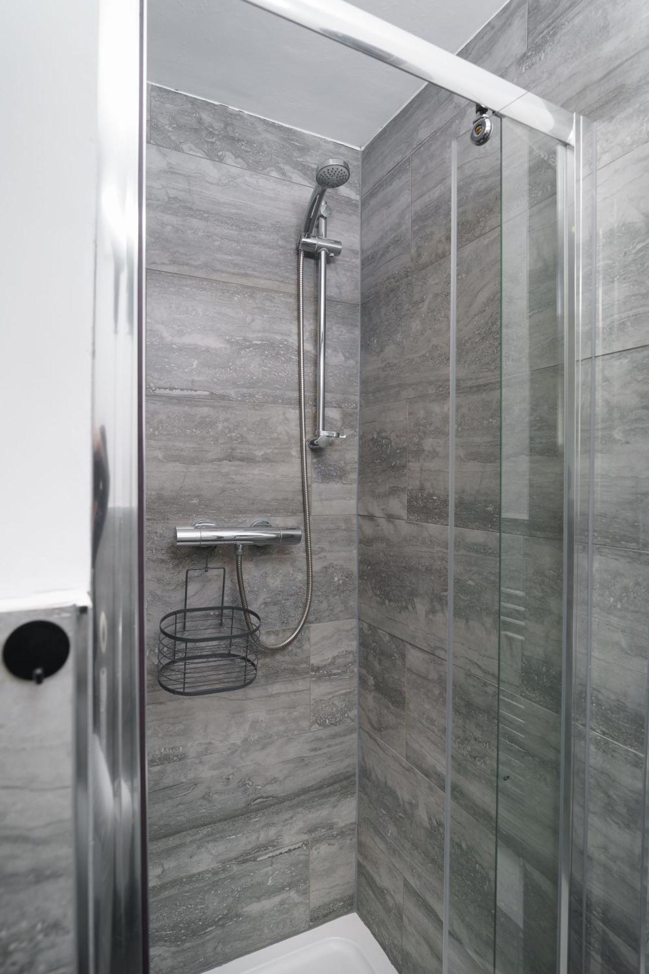 Stylish And Newly Renovated Flat In Hackney Londra